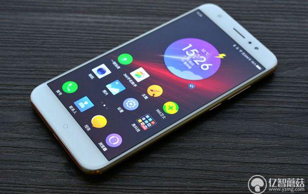 魅藍(lán)E領(lǐng)銜 2016六款高性價(jià)比千元旗艦手機(jī)推薦