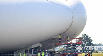 飛天屁股的&ldquo;屁股&rdquo;高高翹起：上演史上最慢墜機