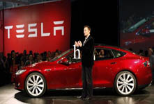 特斯拉事故頻發還漲價? 消費者并不買賬!