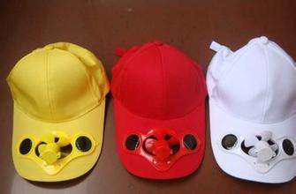 有了戶外式便攜空調(diào) 那些童年記憶里的小風(fēng)扇簡(jiǎn)直O(jiān)UT了