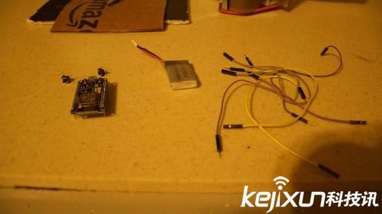 自制VR設計感十足 造價僅僅15美元