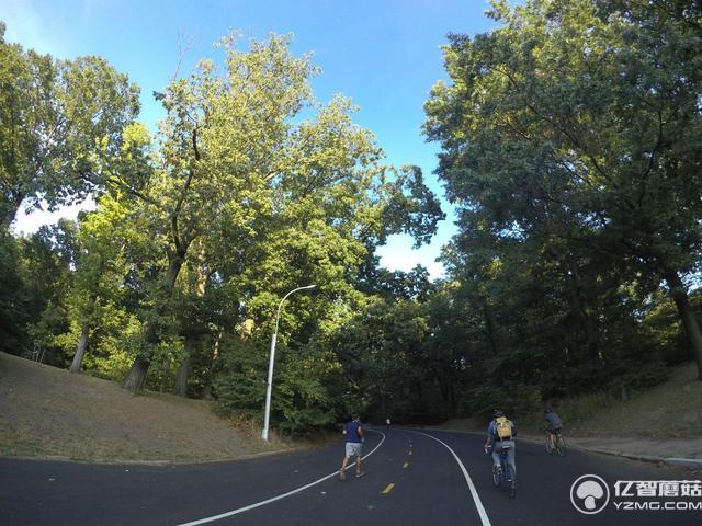 佳明Virb Ultra 30:擁有出色機械圖像穩定系統的運動相機