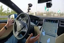 特斯拉更新自動駕駛系統(tǒng) 多項升級確保安全