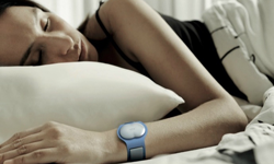 Ava智能手環專為女性設計    照顧你的生理期