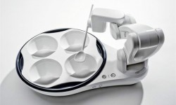 Obi自動(dòng)吃飯機(jī)問世  還能不能好好的和懶告?zhèn)€別