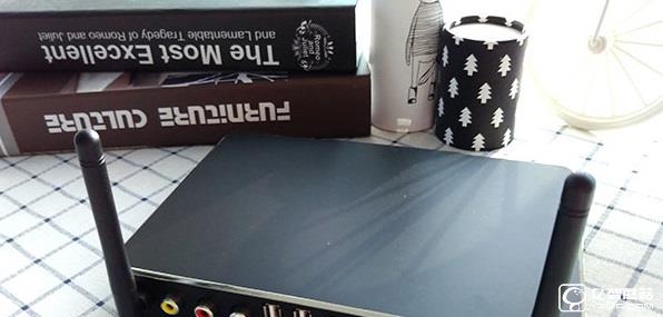 開博爾X5背部接口