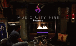 能噴火焰的智能音箱！這下篝火晚會連火堆都省了