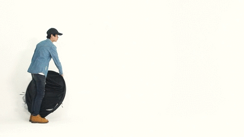 <a href=/smart/qiche/ target=_blank class=infotextkey>汽車</a>影院浪漫？其實你能為她打造自己的熒幕