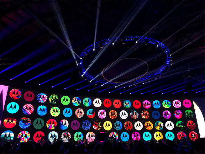 谷歌向左聯想向右 Moto Z模塊化手機路在何方?