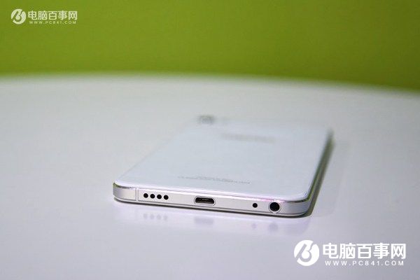 魅藍U20好看嗎？魅藍U20外觀評測