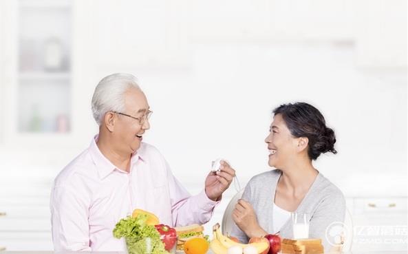 169元 小米定位電話開賣！防走丟 防遺落