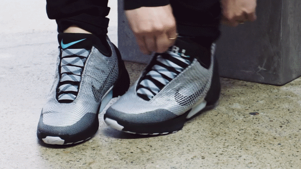 未來已來到 Nike自動系鞋帶運動鞋即將開賣