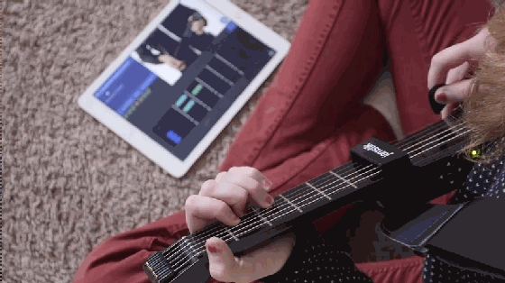 便攜超帥的數字吉他 助你瞬間撩妹成功