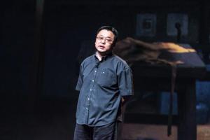 錘子科技一年半虧掉6億 羅永浩的情懷如何敗給現實？