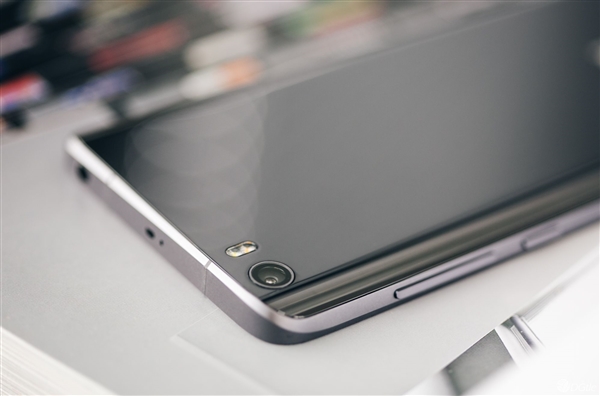 史上最帥!小米5陶瓷尊享版悄然下架