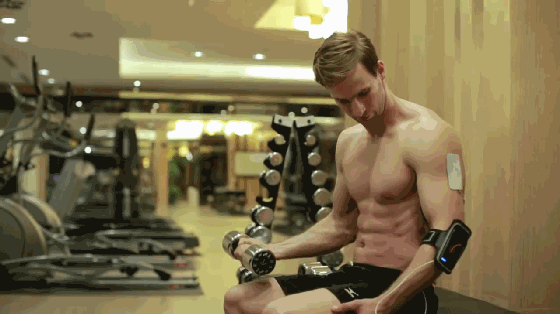 健身太猛肌肉酸痛? 看看這款便攜易用的電療器