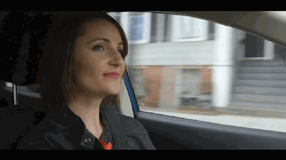 香薰已經OUT 這個空氣清新器能用手機控制味道