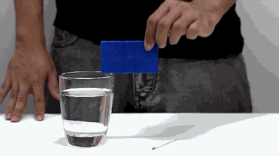 DIY超萌手機(jī)支架?只需要一分鐘和一杯熱水