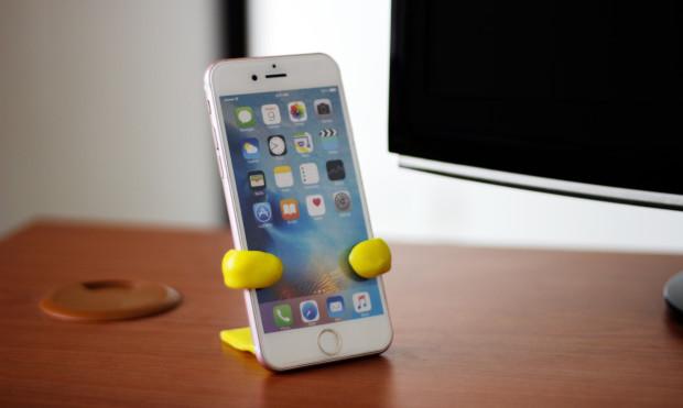 DIY超萌手機(jī)支架?只需要一分鐘和一杯熱水