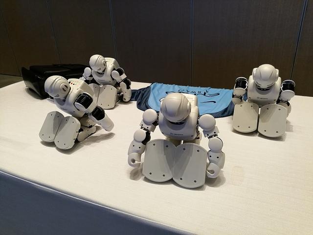 優(yōu)必選發(fā)Alpha 1P教育機(jī)器人 人形可編程