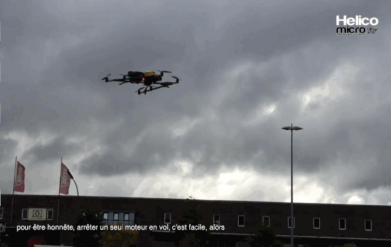 這是英特爾推出的商用無人機 能穩(wěn)放一臺單反