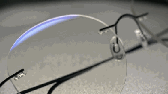 自動調節顏色和透明度的眼鏡 耍酷護眼都用得上