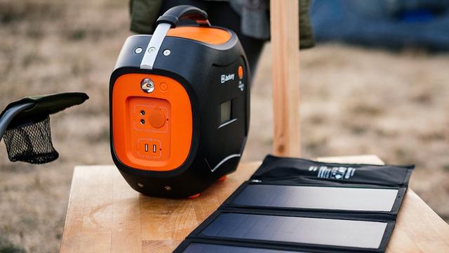 便攜太陽能發(fā)電機(jī) 讓你在戶外也能看電視