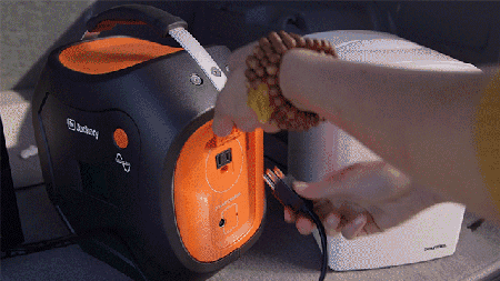 便攜太陽能發(fā)電機(jī) 讓你在戶外也能看電視