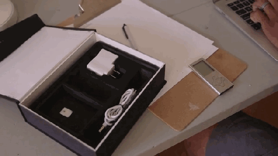 這是一款會(huì)按摩的T恤 看你怎么玩了