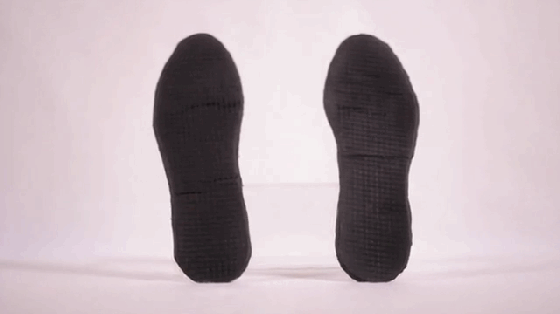 這是一款超強悍的鞋墊 墊上它懟釘子都沒事