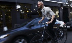 RE-UP組合式耳機(jī)音箱：把無線耳機(jī)變音箱只需要三步