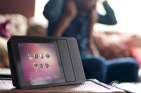 送給父母最好的禮物 可視頻的智能座機(jī) 