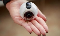 樂視股價(jià)閃崩猛縮水 魅族發(fā)布電視盒子