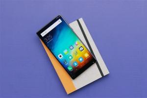 小米MIX定價(jià)太低？網(wǎng)友：性?xún)r(jià)比無(wú)敵