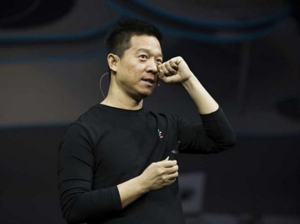 在今年4月份的樂視超級<a href=/smart/qiche/ target=_blank class=infotextkey>汽車</a>發布會上,樂視創始人、董事長、CEO賈躍亭當眾飆淚