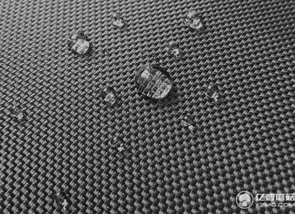 你敢背嗎？15600mAh容量的電池背包還帶仨風(fēng)扇