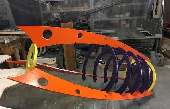 超怪異的電動代步車:看上去像是一個籠子