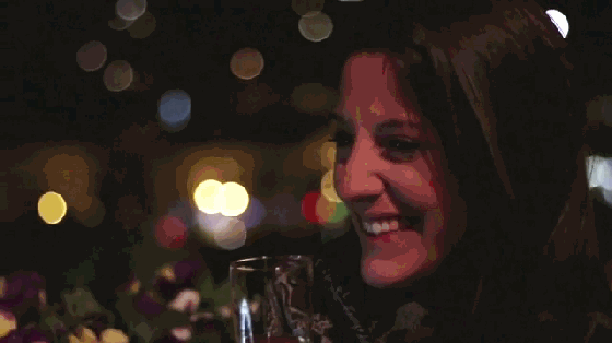 這個超大環形燈不僅能讓自拍美美噠還能當鬧鈴