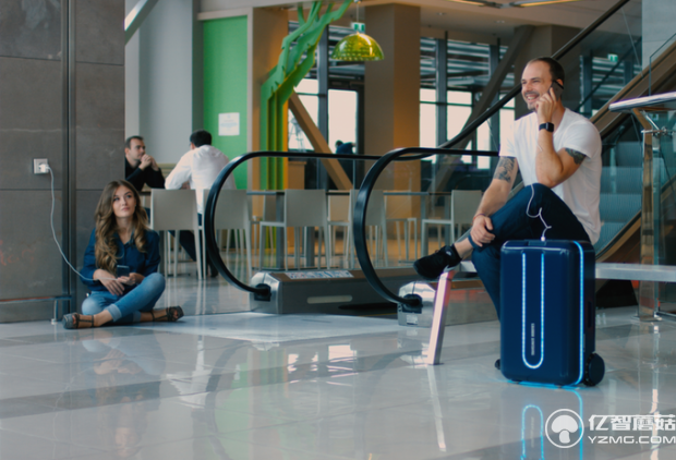 有了可自動跟主人走的行李箱 去哪兒都能成焦點