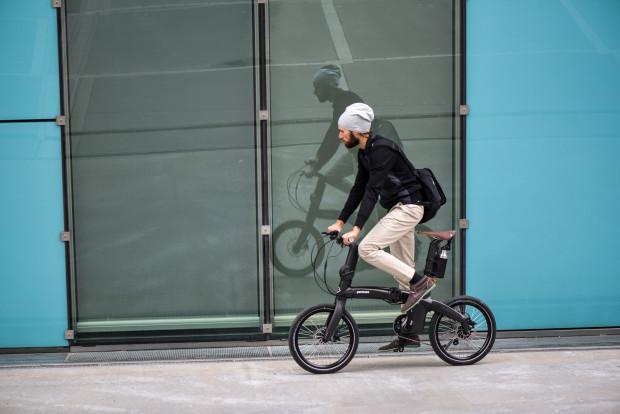 為土豪手工打造的碳纖維折疊車 售價4.5萬元