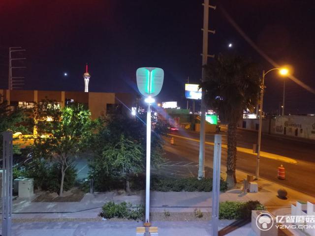走走就能供電 新型路燈落戶美國賭城