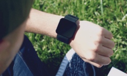 Sally智能手表：你的24小時個人會議日程提醒手表