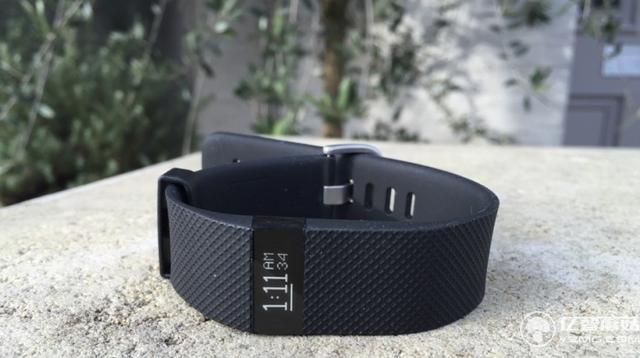 Fitbit Charge 2對(duì)比HR 究竟誰值得用戶升級(jí)