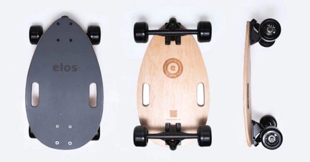 這居然是個滑板?看起來比背包還小 還挺萌