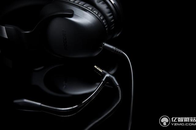 多線作戰(zhàn)玩家首選 Roccat超輕耳機(jī)配雙麥克風(fēng)