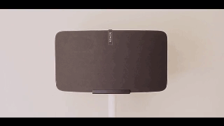 給我這個智能遠程遙控 坐我家里能關了你家的燈