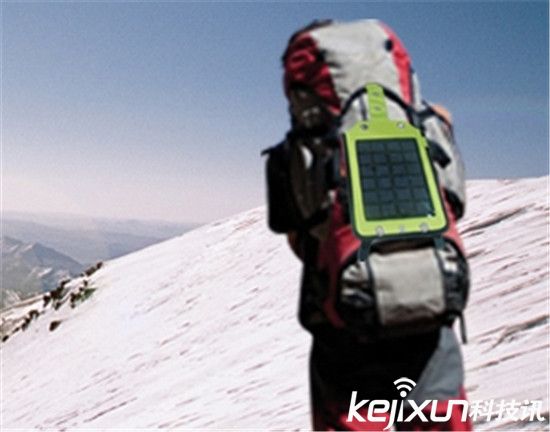 太陽能背包：讓你的旅途不再缺電！