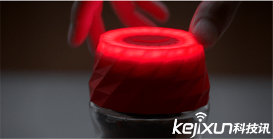 雀巢咖啡杯 一個可以充當鬧鈴的咖啡杯