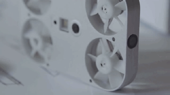 藏在手機(jī)殼里的飛行相機(jī) 自拍界的戰(zhàn)斗機(jī)