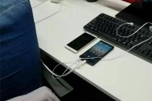 最便宜的驍龍821手機？聯想ZUK Edge黑白真機曝光